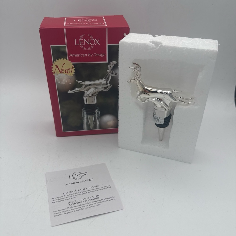 Lenox Reindeer Games wine Bottle Stopper Silver Plated  Open Box